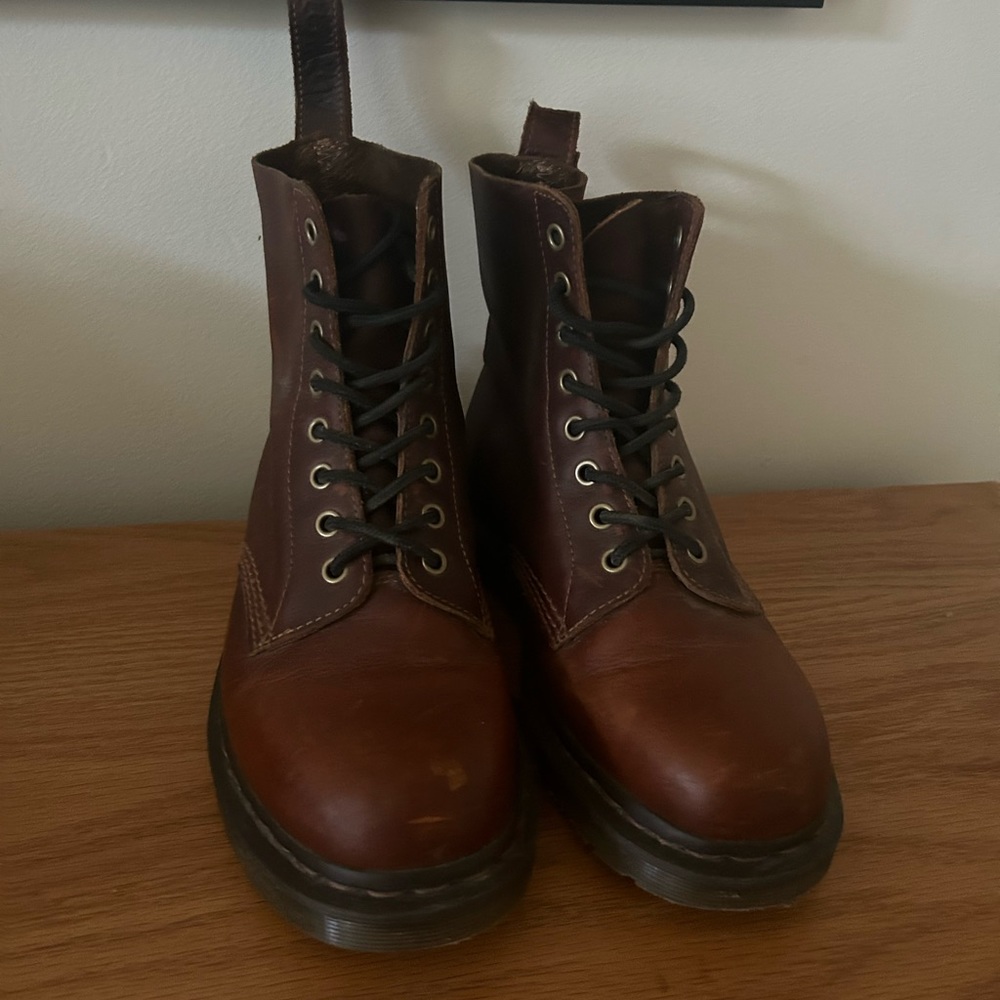 Dr Martens 1460 8 hole Harvest Boots